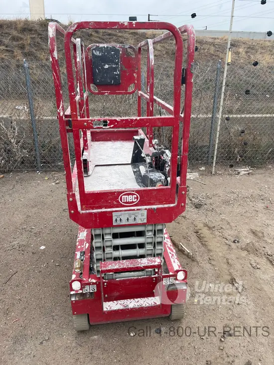 2018 MEC MICRO 19 Scissor Lift