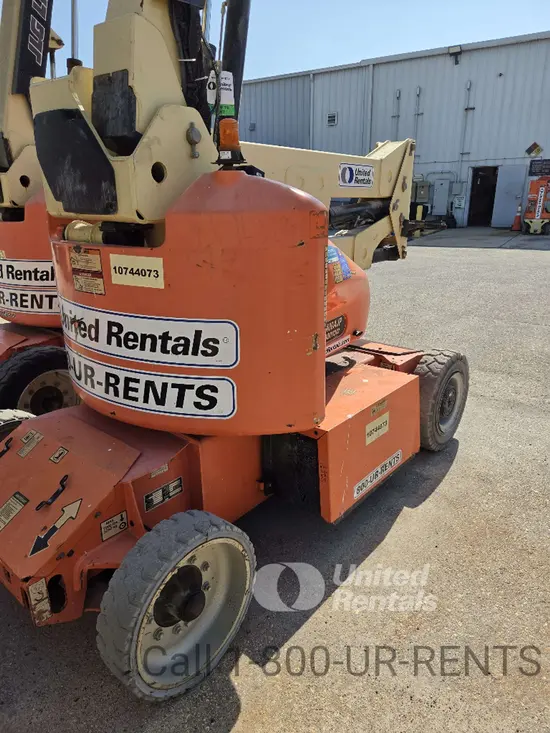 2018 JLG E400AJPN Articulating Boom Lift