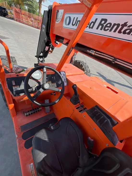 2019 SKYTRAK 8042 Forklift