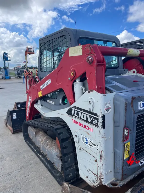 2021 Takeuchi TL10V2-CR Track Loader