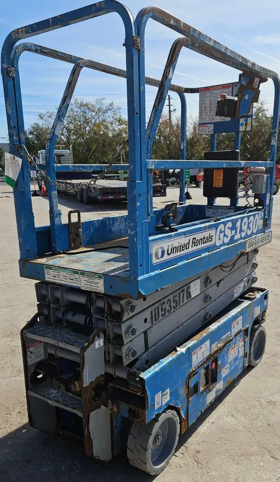 2016 Genie GS-1930 Scissor Lift