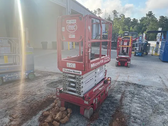 2019 MEC MICRO 19 Scissor Lift