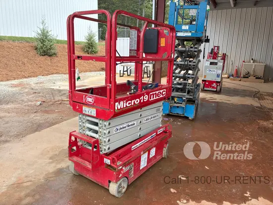 2020 MEC MICRO 19 Scissor Lift