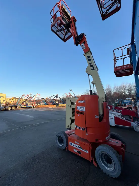 2017 JLG E300AJP Articulating Boom Lift