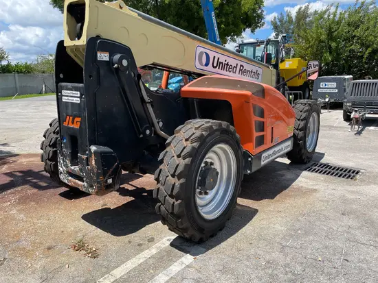 2018 JLG 742 Forklift