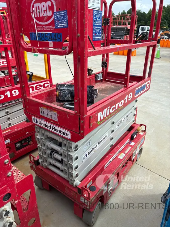2019 MEC MICRO 19 Scissor Lift