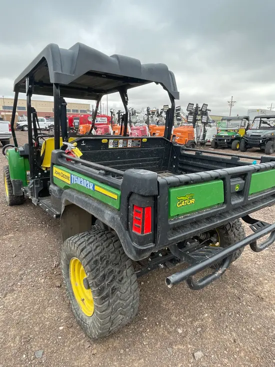 2022 John Deere XUV855M Utility Vehicle