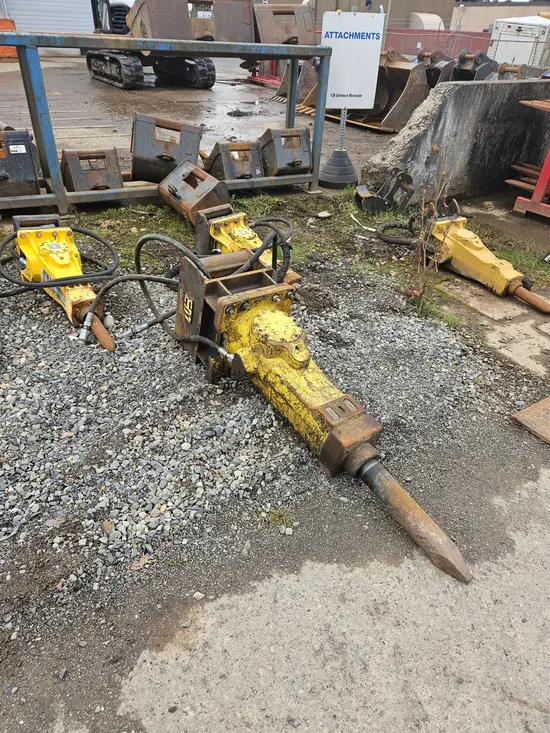 2017 Atlas Copco SB 452 Attachment