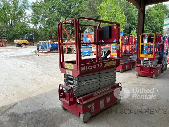 2019 MEC MICRO 19 Scissor Lift