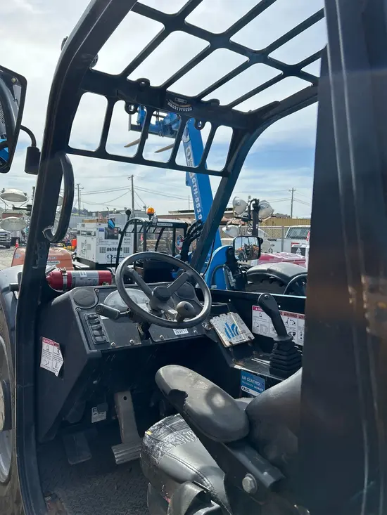 2017 Genie GTH-1056 Forklift