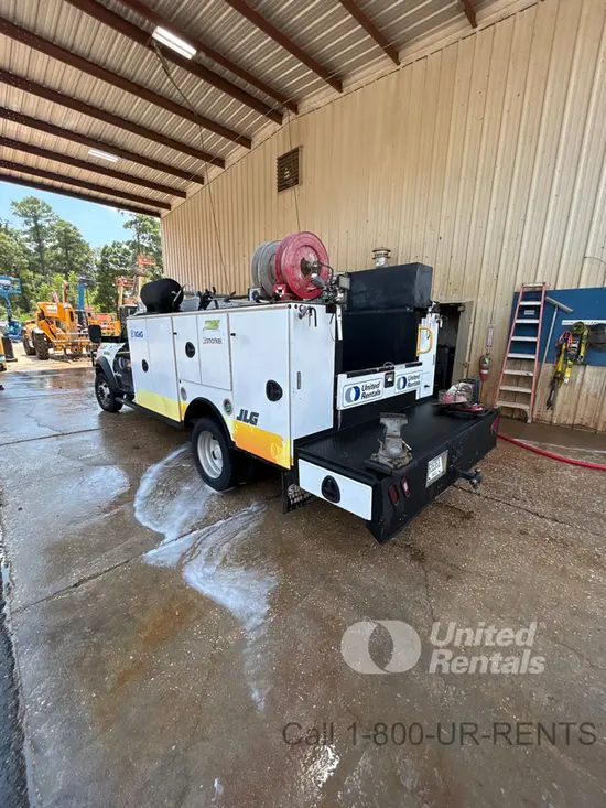 2021 Dodge 5500REGDRWD