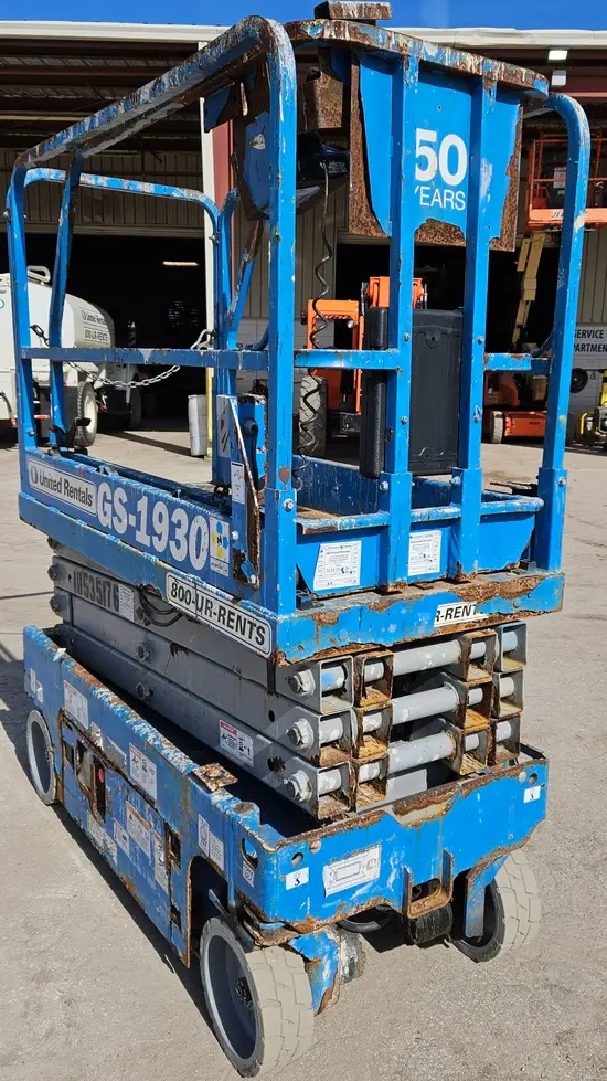 2016 Genie GS-1930 Scissor Lift