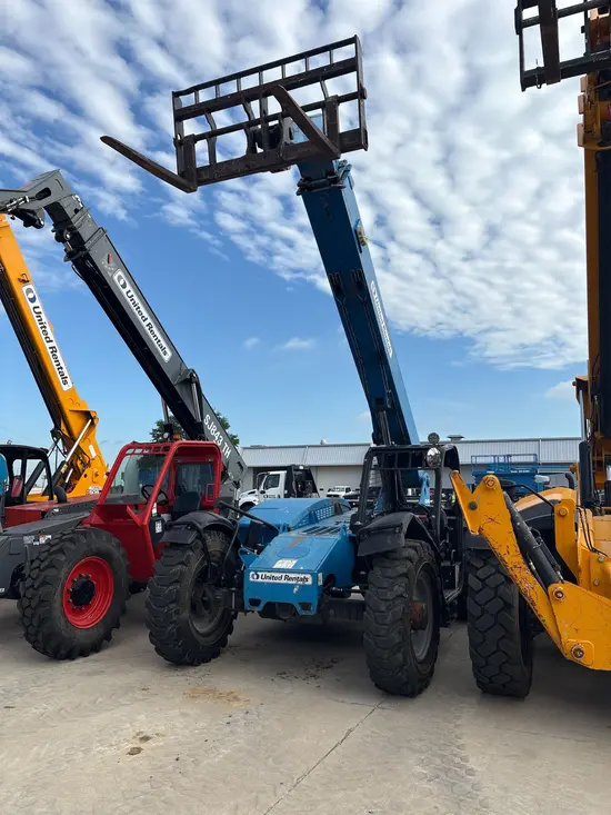 2016 Genie GTH-844 Forklift