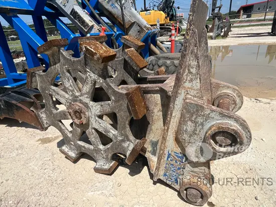 2022 FURUKAWA CW24III Compaction Attachment