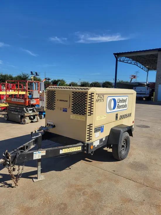 2021 Doosan P425/HP375WCUT4 Air Compressor