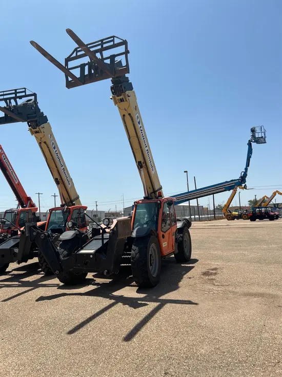 2017 JLG 1055 Forklift