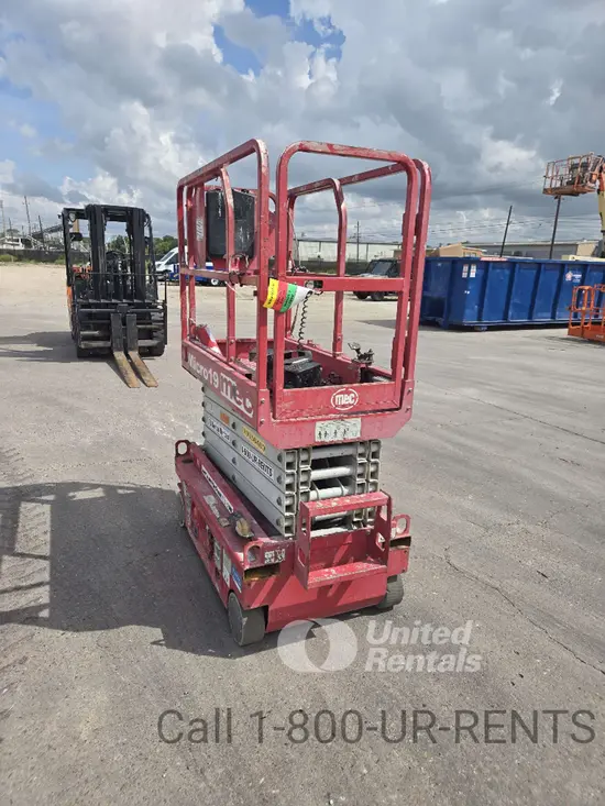 2019 MEC MICRO 19 Scissor Lift