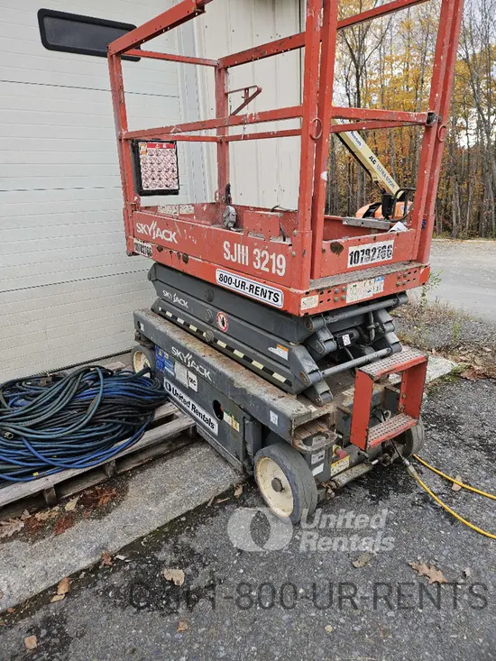 2018 Skyjack SJIII3219 Scissor Lift