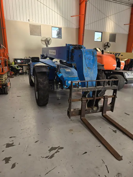 2017 Genie GTH-844 Forklift