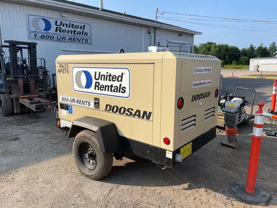 2021 Doosan P425/HP375WCUT4 Air Compressor