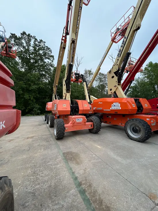 2017 JLG 800S Boom Lift