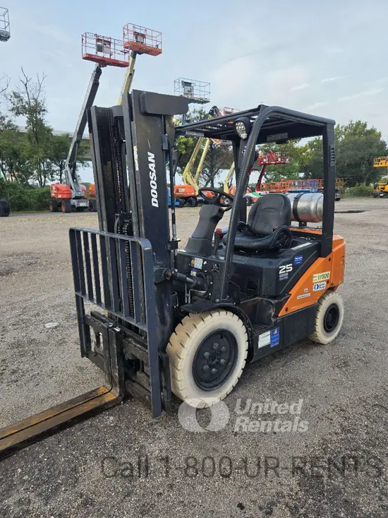 2020 Doosan G25N-7LP Warehouse Forklift