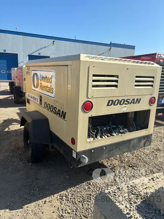 2021 Doosan P425/HP375WCUT4 Air Compressor