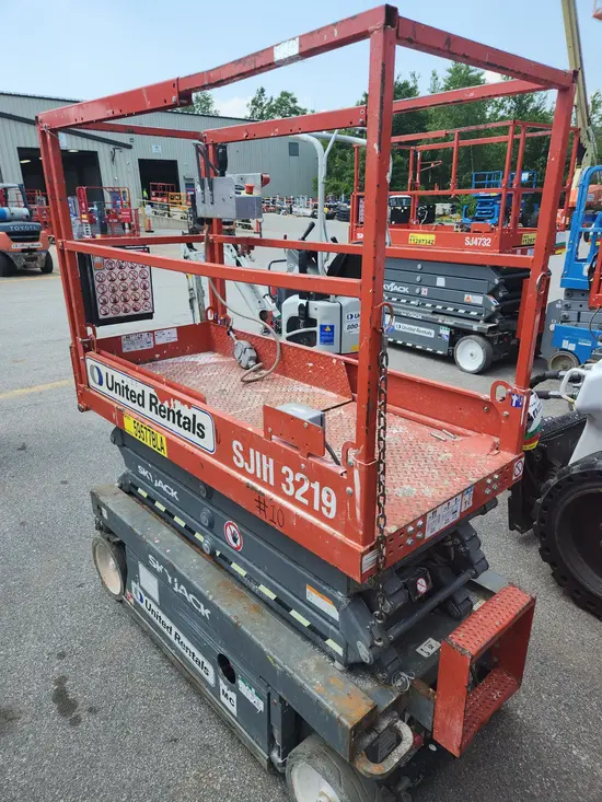 2018 Skyjack SJIII3219 Scissor Lift