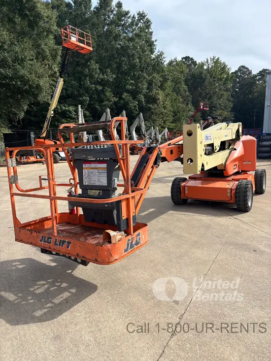 2018 JLG E450AJ Articulating Boom Lift