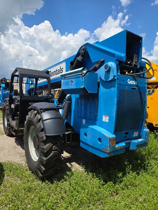 2016 Genie GTH-1056 Forklift