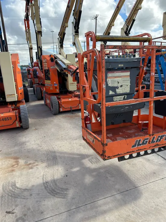 2017 JLG E300AJP Articulating Boom Lift