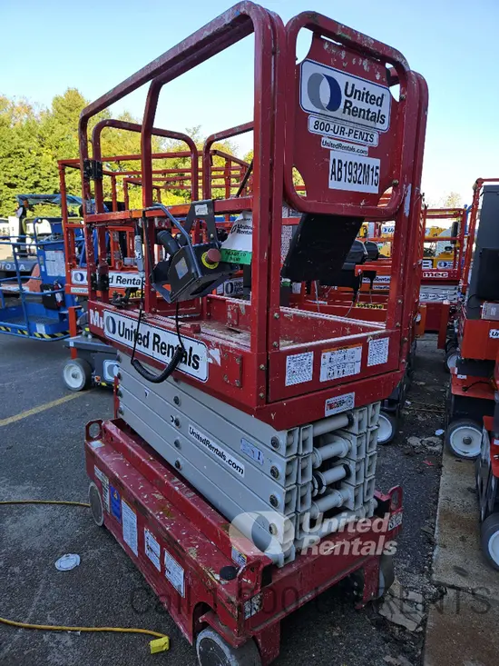 2019 MEC MICRO 19 Scissor Lift
