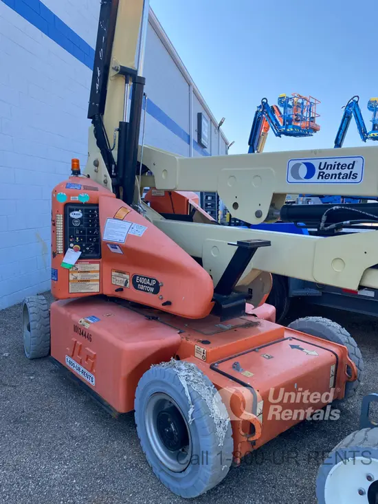 2013 JLG E400AJPN Articulating Boom Lift