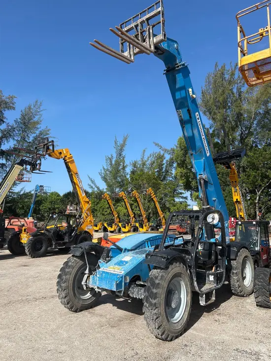 2016 Genie GTH-844 Forklift