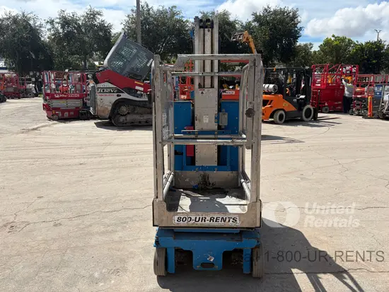 2018 Genie GR-20 Self-Propelled One-Person Lift