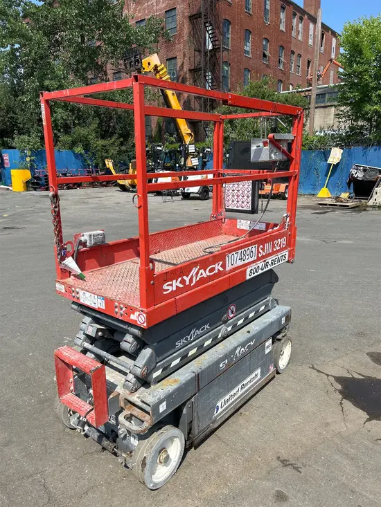 2018 Skyjack SJIII3219 Scissor Lift