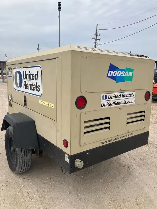 2018 Doosan P425/HP375WCUT4 Air Compressor