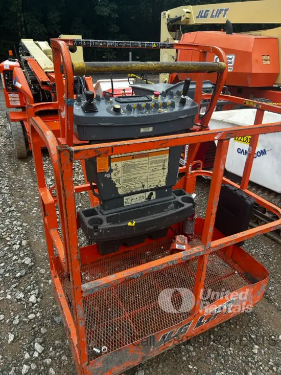 2018 JLG E400AJPN Articulating Boom Lift
