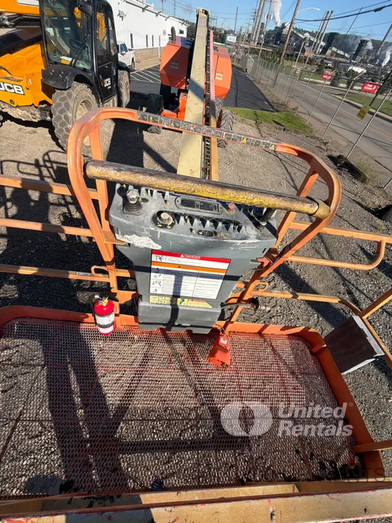 2017 JLG 800S Boom Lift
