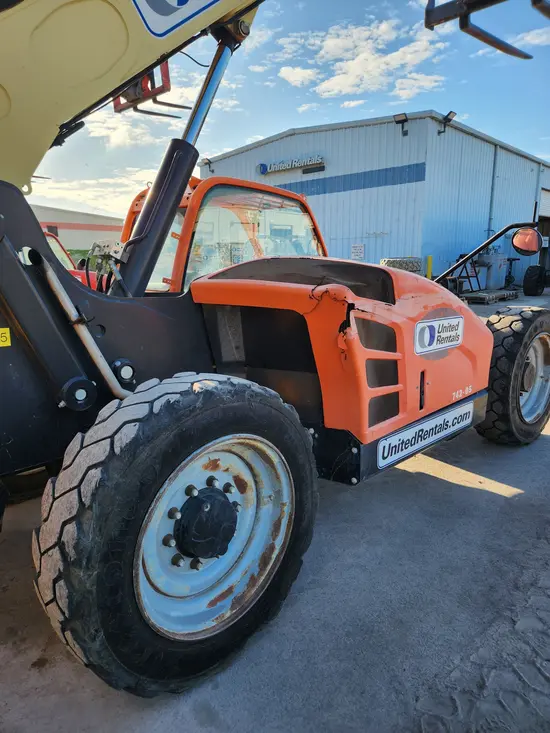 2017 JLG 742 Forklift