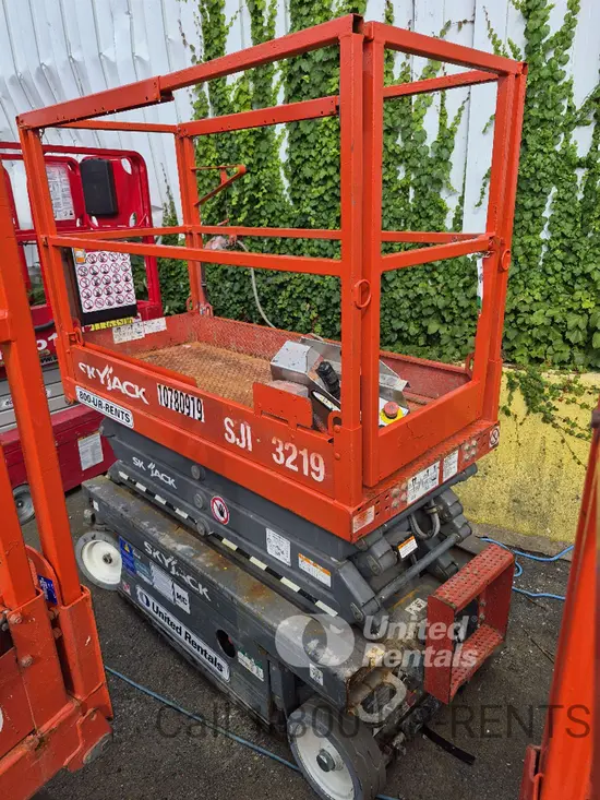 2018 Skyjack SJIII3219 Scissor Lift