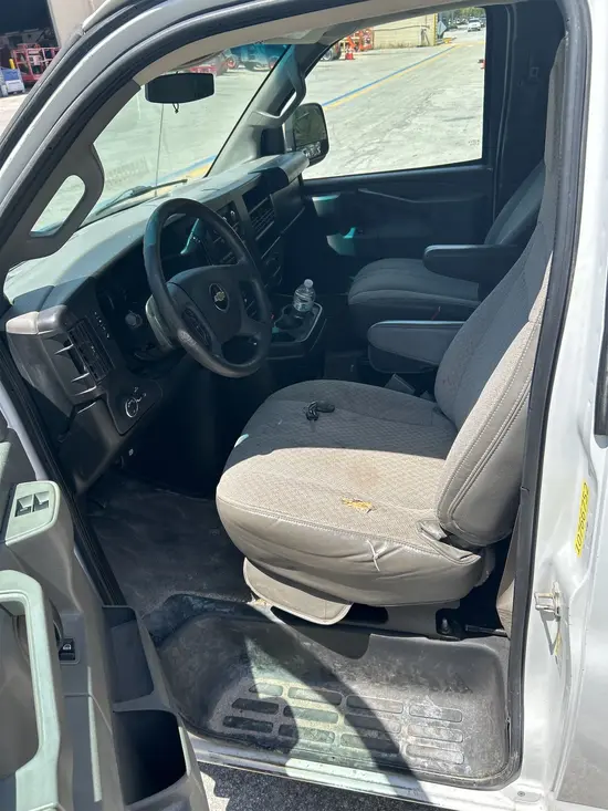 2017 Chevrolet E3500EXTLTGRWD Vehicle