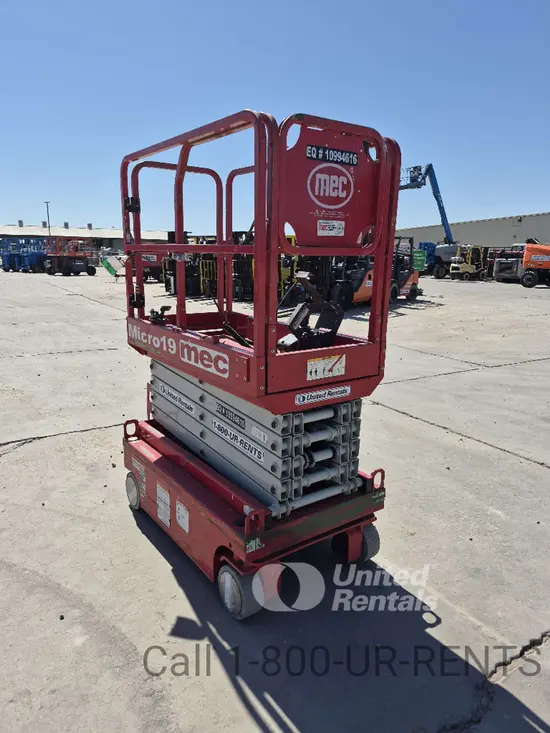 2019 MEC MICRO 19 Scissor Lift