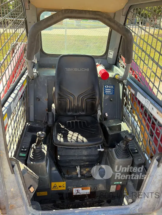 2021 Takeuchi TL8R2R Track Loader