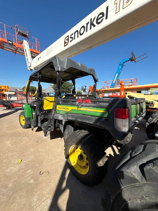 2022 John Deere XUV855M S4 Utility Vehicle