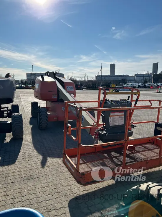 2017 JLG 400S Boom Lift