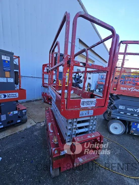 2019 MEC MICRO 19 Scissor Lift