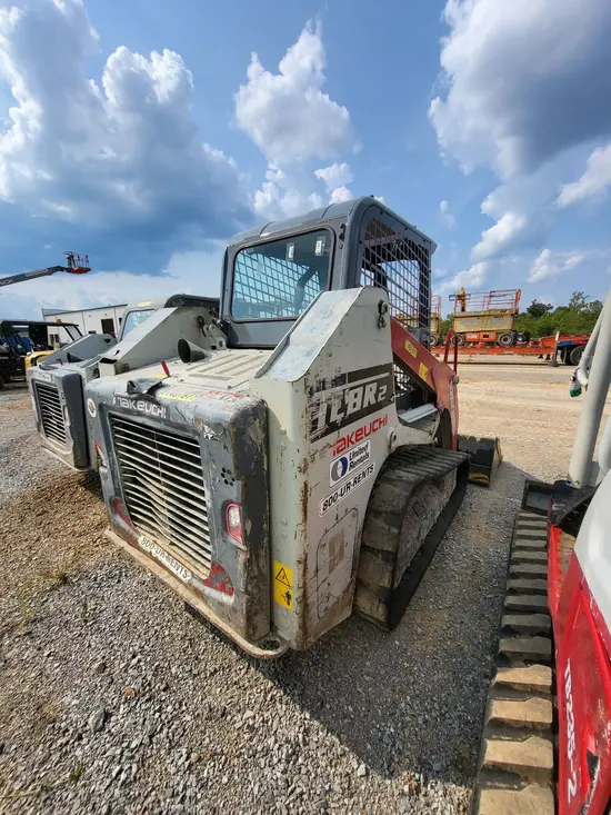 2022 Takeuchi TL8R2R Track Loader