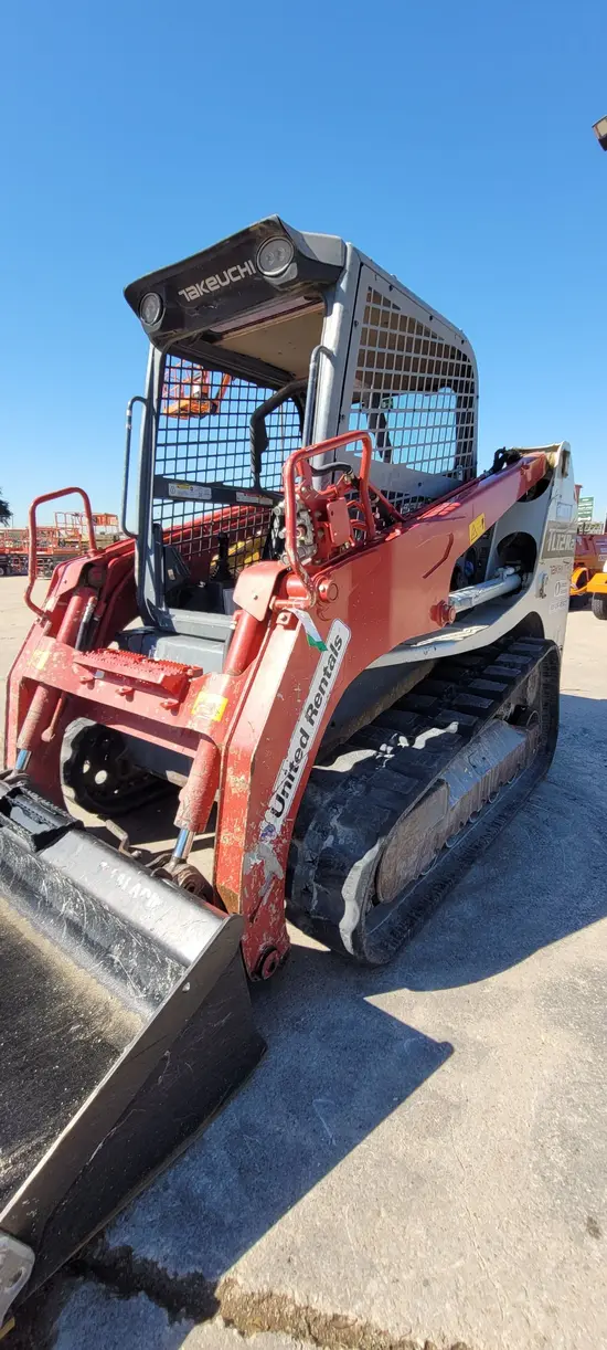 2018 Takeuchi TL12R2-R Track Loader