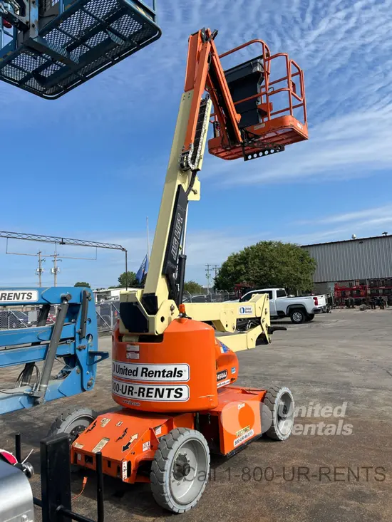 2018 JLG E450AJ Articulating Boom Lift